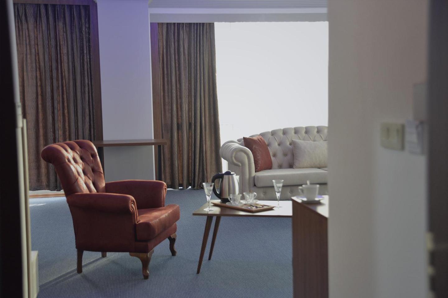Tevetoglu Hotel Istanbul Bagian luar foto