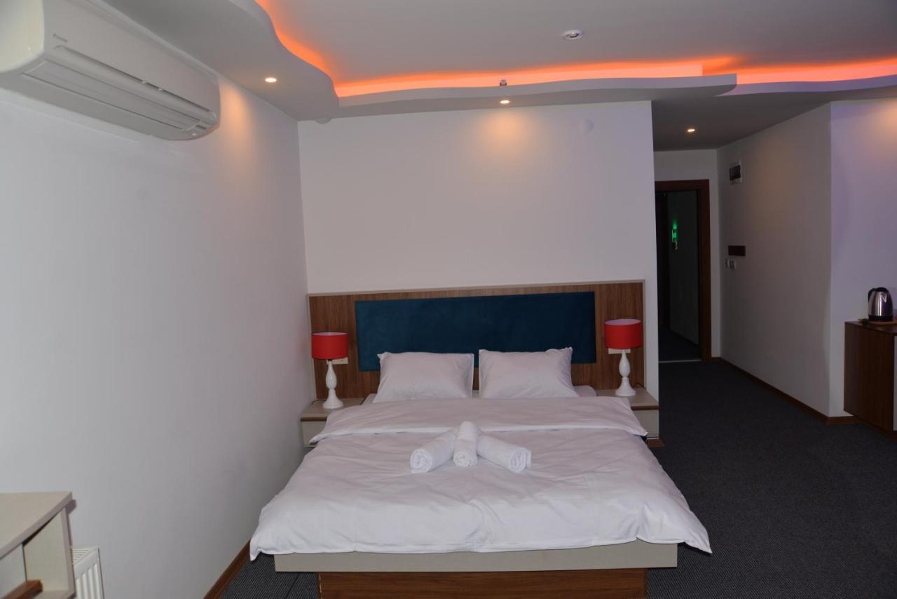 Tevetoglu Hotel Istanbul Bagian luar foto